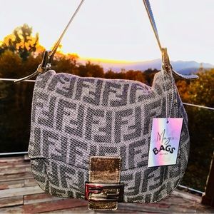 Authentic Cashmere Forever Mamma Zucca FF Monogram Grey Shoulder Bag